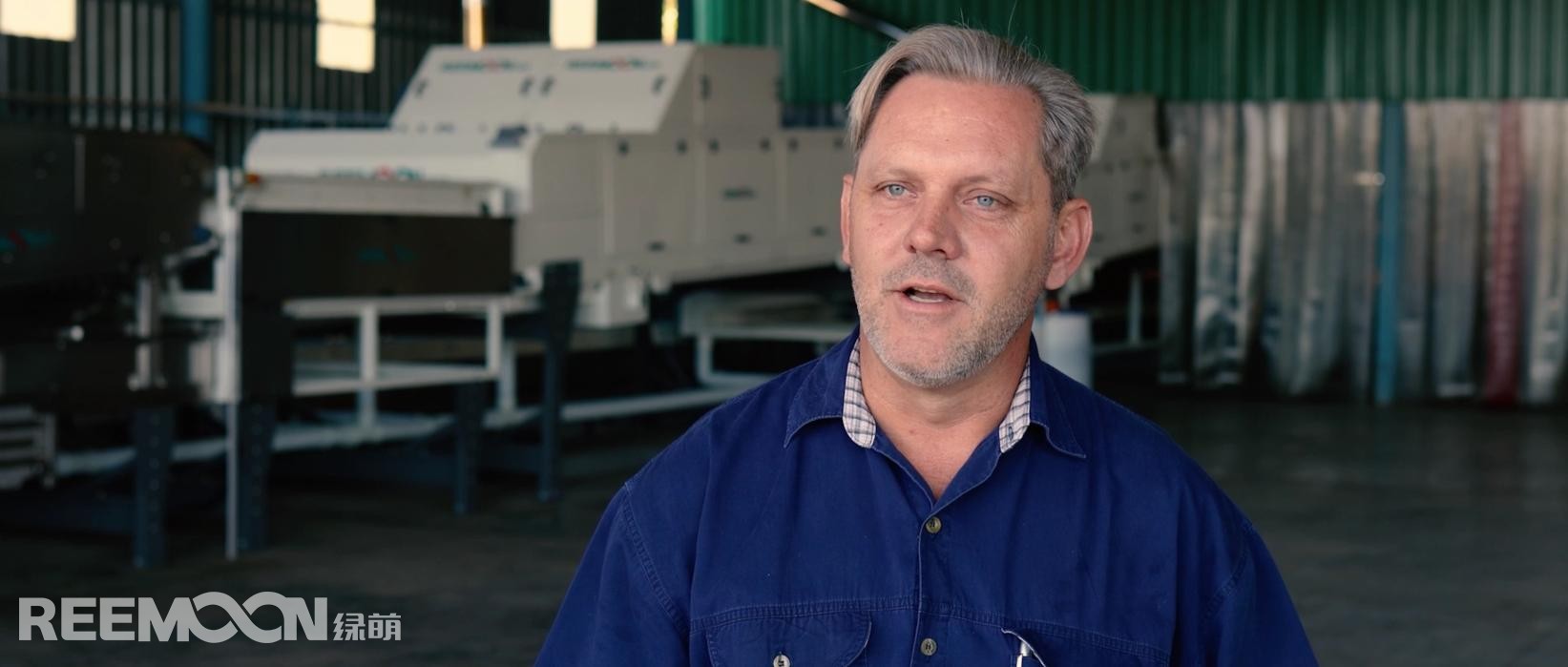 近日，全球水果知名品牌Unifrutti南非子公司引入的綠萌六通道柑橘分選線正式投入運(yùn)營。Blyde River農(nóng)場葡萄柚分選現(xiàn)場，Unifrutti南非公司運(yùn)營經(jīng)理Don coetsee對于綠萌的設(shè)備和服務(wù)給予了高度評價。“綠萌的設(shè)備充分滿足了包裝廠的水果分選分級包裝需求，我們已經(jīng)看到了綠萌的設(shè)備運(yùn)行情況，它確保了我們的水果包裝質(zhì)量，綠