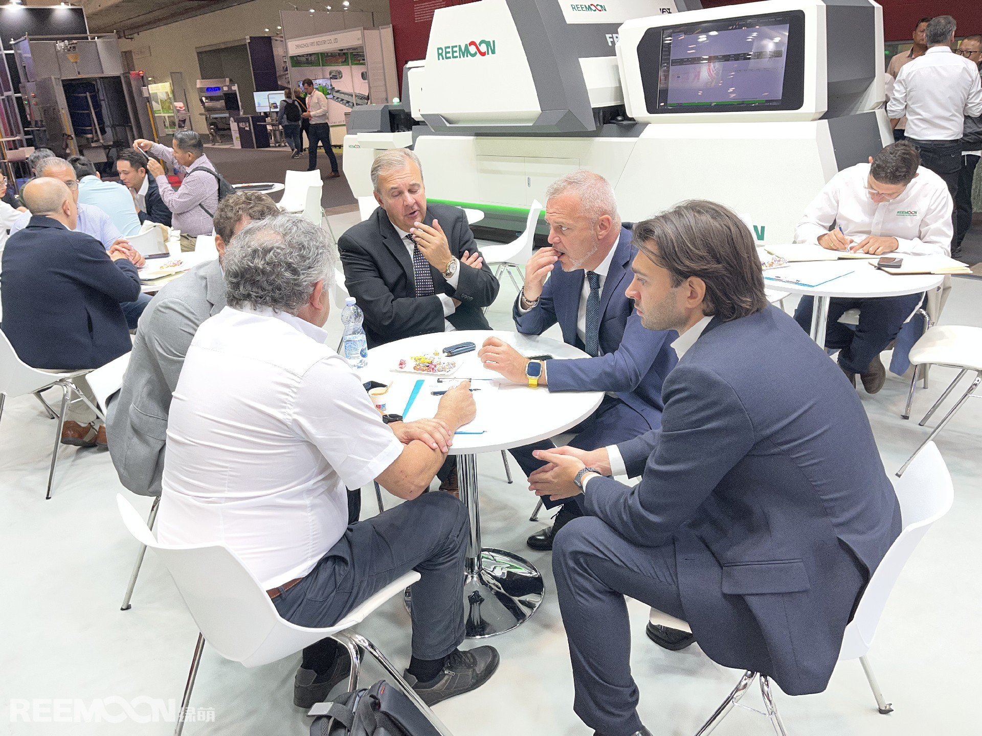 1759976642141432.jpg 6f0a22315406d68c04b5edb65c8e974.jpg